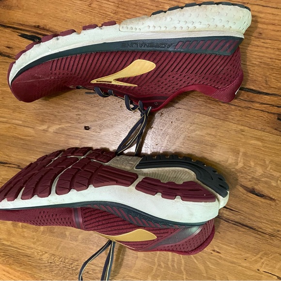 Brooks Adrenaline Superfeet Maroon Athletic Shoes, Excellent Condition, Sz 10.5 - Picture 5 of 10